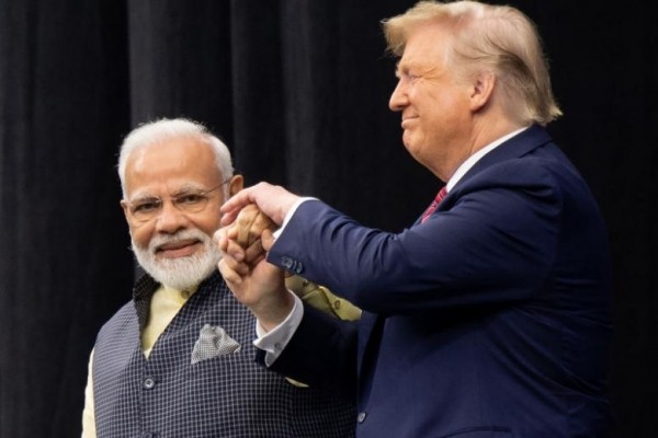 'Howdy, Modi!': Thousands, plus Trump, rally in Texas for India's leader