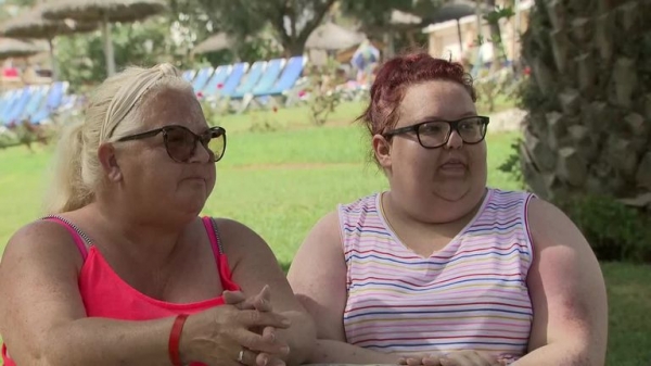 
                              Thomas Cook collapse: Holidaymakers' return to take two weeks
                      