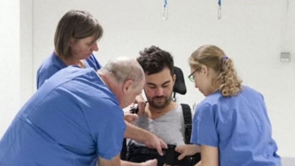 Paralysed man walks using mind-controlled robotic suit
Paralysed man walks using mind-controlled robotic suit