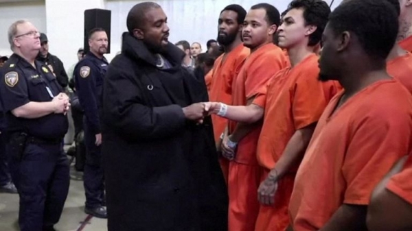 Kanye West performs songs from Jesus Is King for tearful prison inmates
Kanye West performs songs from Jesus Is King for tearful prison inmates