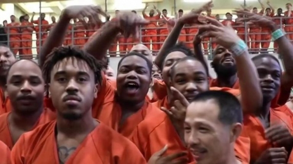 Kanye West performs songs from Jesus Is King for tearful prison inmates
Kanye West performs songs from Jesus Is King for tearful prison inmates