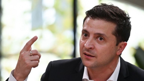 
                              Marie Yovanovitch: Ex-US diplomat a reluctant 'hero' in Trump impeachment inquiry
                      