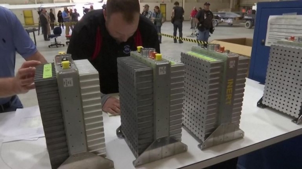 
                              NASA unveils early version of all-electric plane 
                      