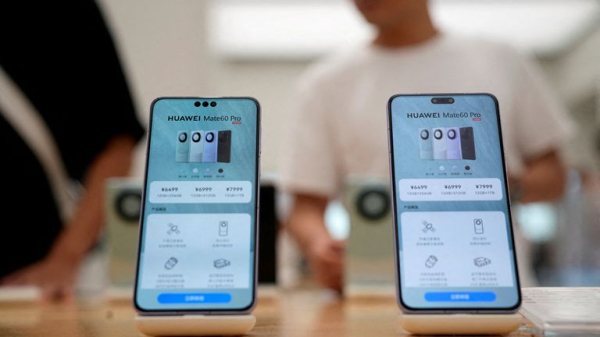 China iPhone curbs take £160bn bite out of Apple as rival Huawei launches comeback