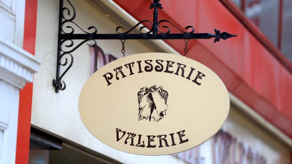 Patisserie Valerie: Four people face fraud charges over bakery chain's collapse